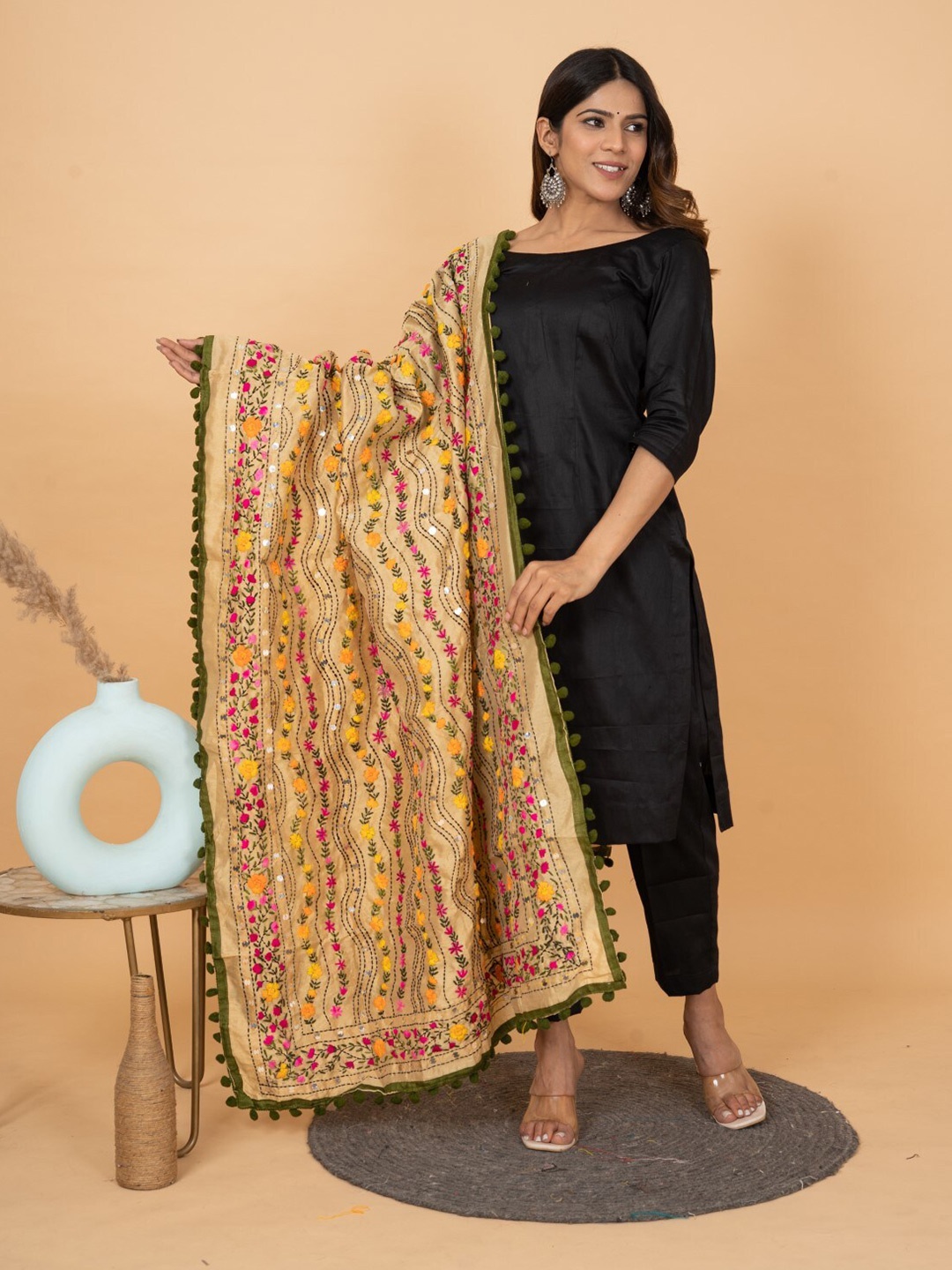 

KALINI Embroidered Phulkari Dupatta, Beige