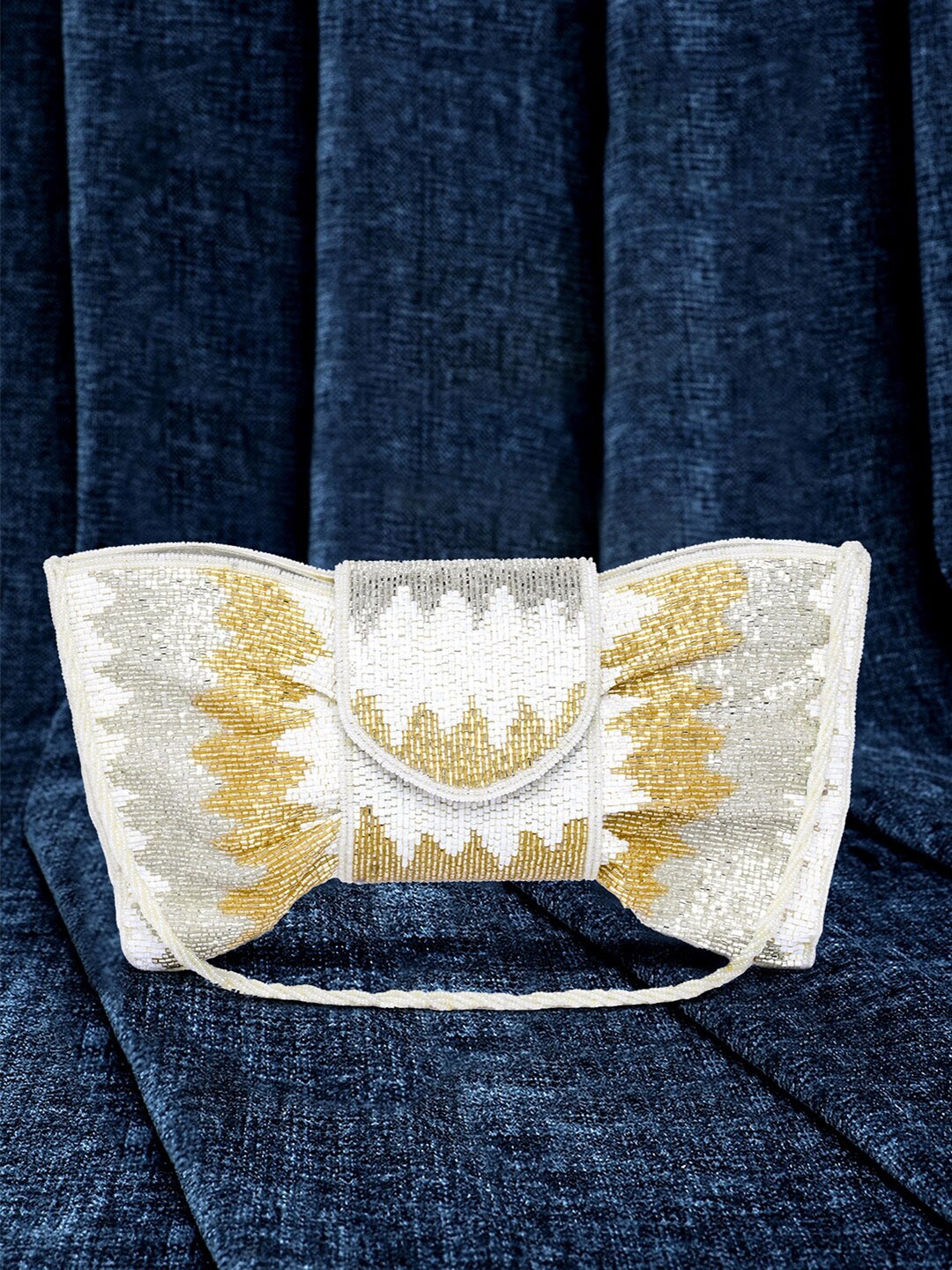 

Peora Embellished Purse Clutch, White