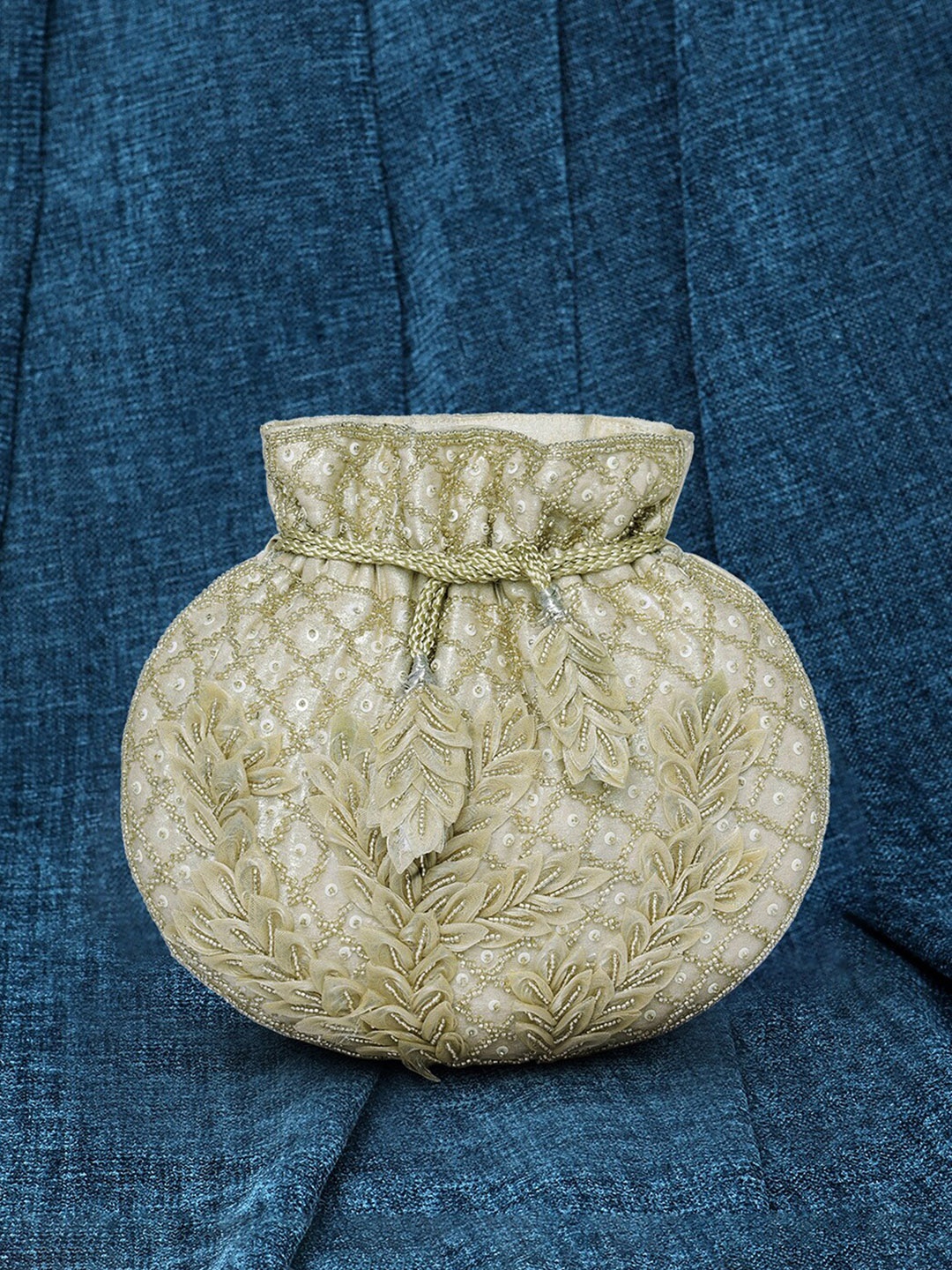 

Peora Embroidered Potli Clutch With Wrist Loop, Cream