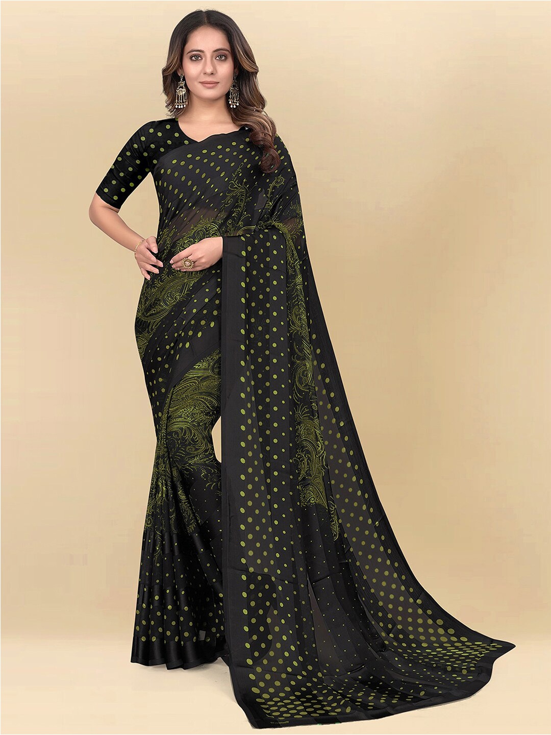 

Mitera Green & Black Floral Printed Saree