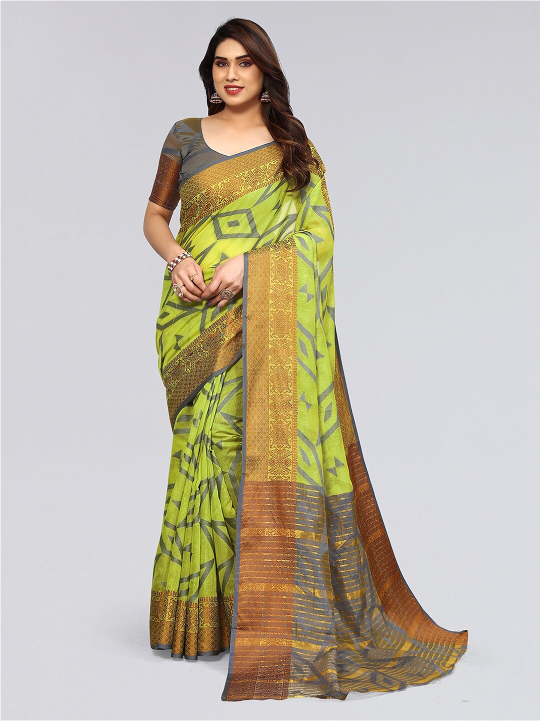 

Mitera Green & Grey Geometric Printed Zari Saree