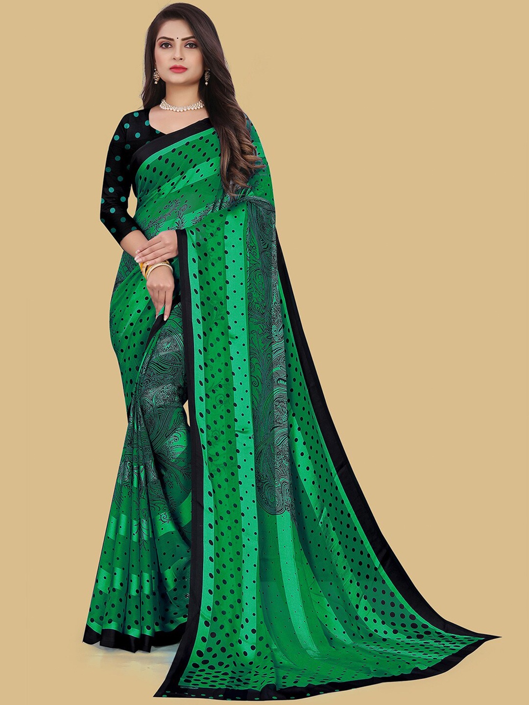 

Mitera Green & Black Ethnic Motifs Printed Poly Chiffon Saree