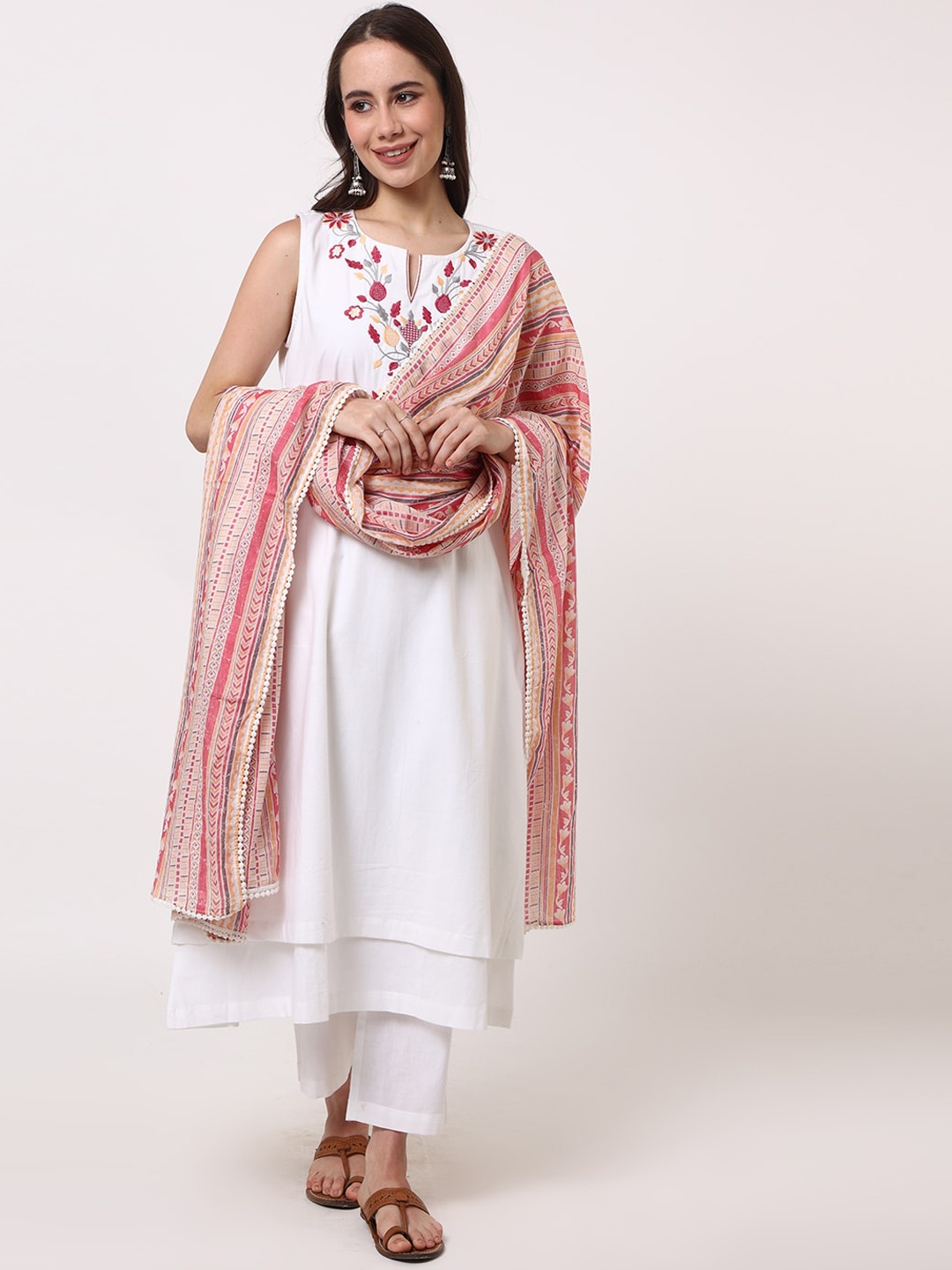 

UNTUNG Floral Embroidered Yoke Design Layered Pure Cotton Kurta & Trousers With Dupatta, White