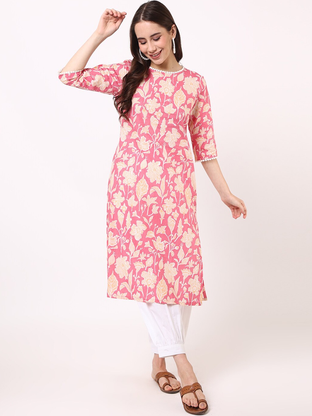 

UNTUNG Floral Printed Pure Cotton Kurta with Harem Pants, Peach