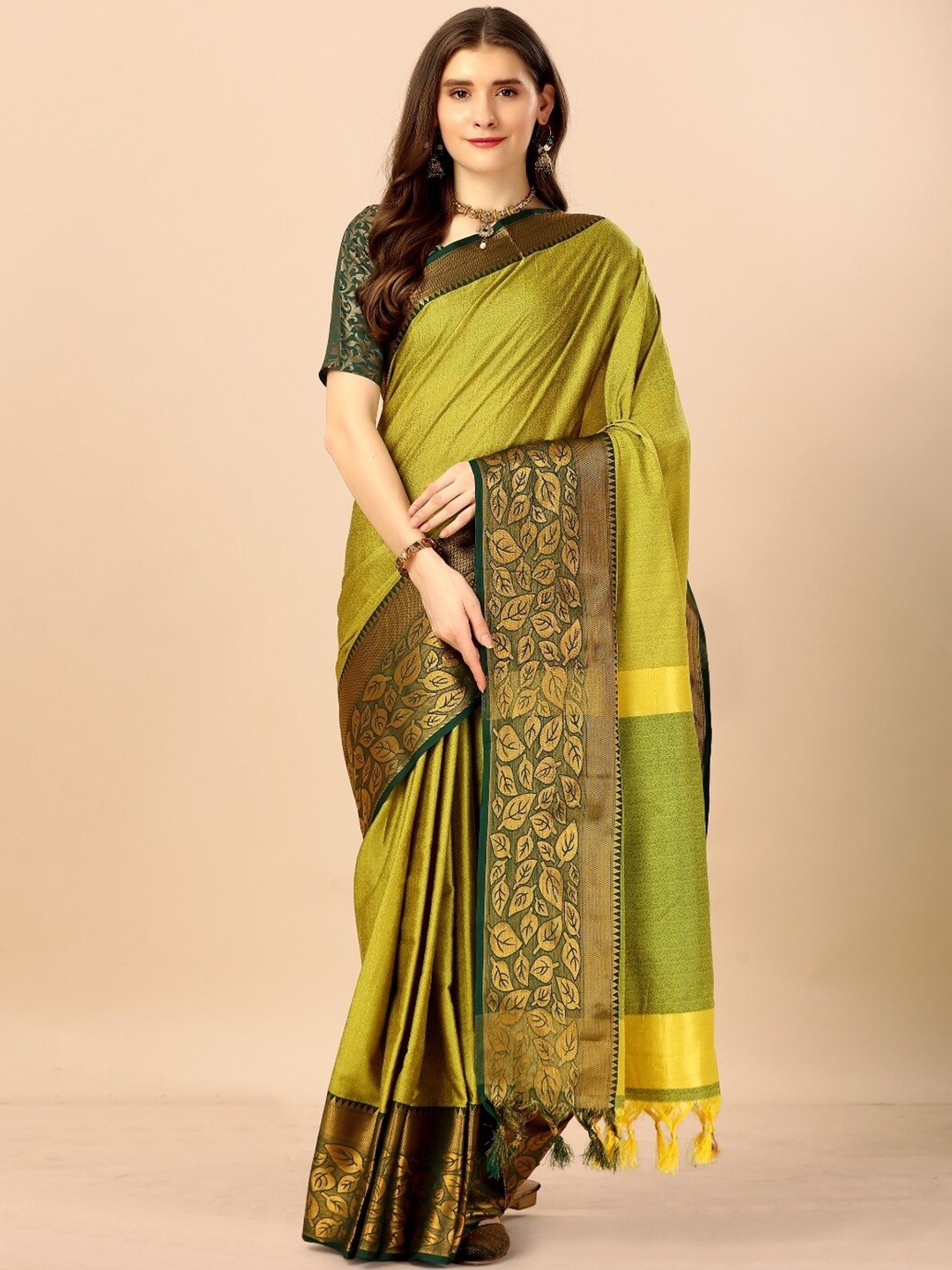 

AVANTIKA FASHION Ethnic Woven Design Zari Banarasi Saree, Lime green