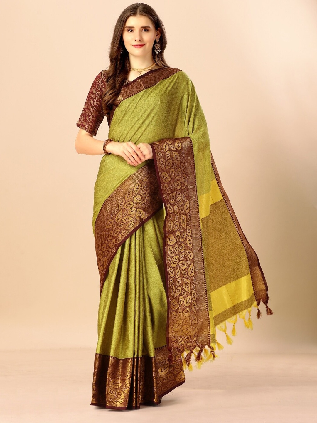 

AVANTIKA FASHION Ethnic Woven Design Zari Banarasi Saree, Lime green