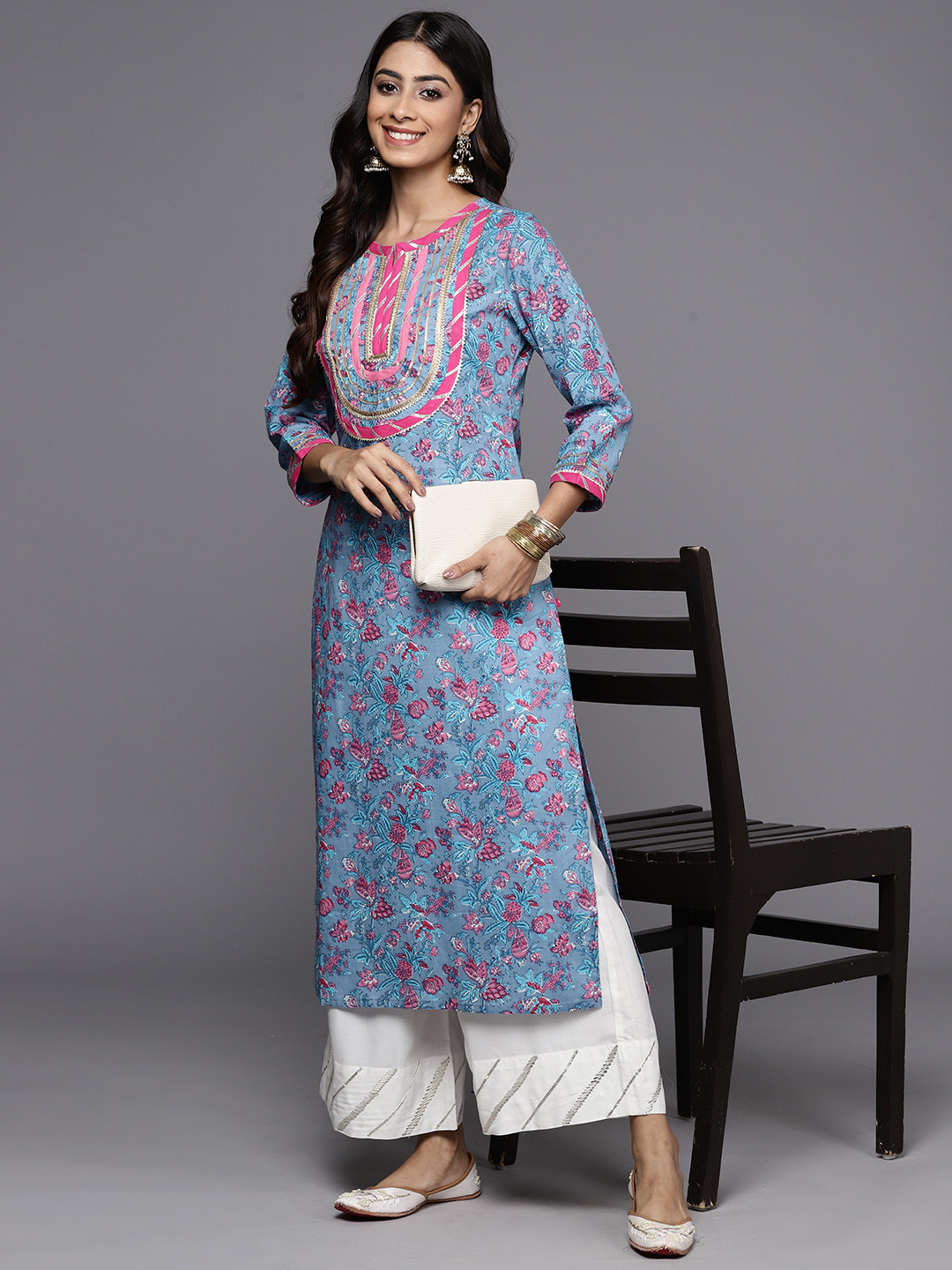 

Varanga Floral Printed Gotta Patti Pure Cotton Kurta, Blue