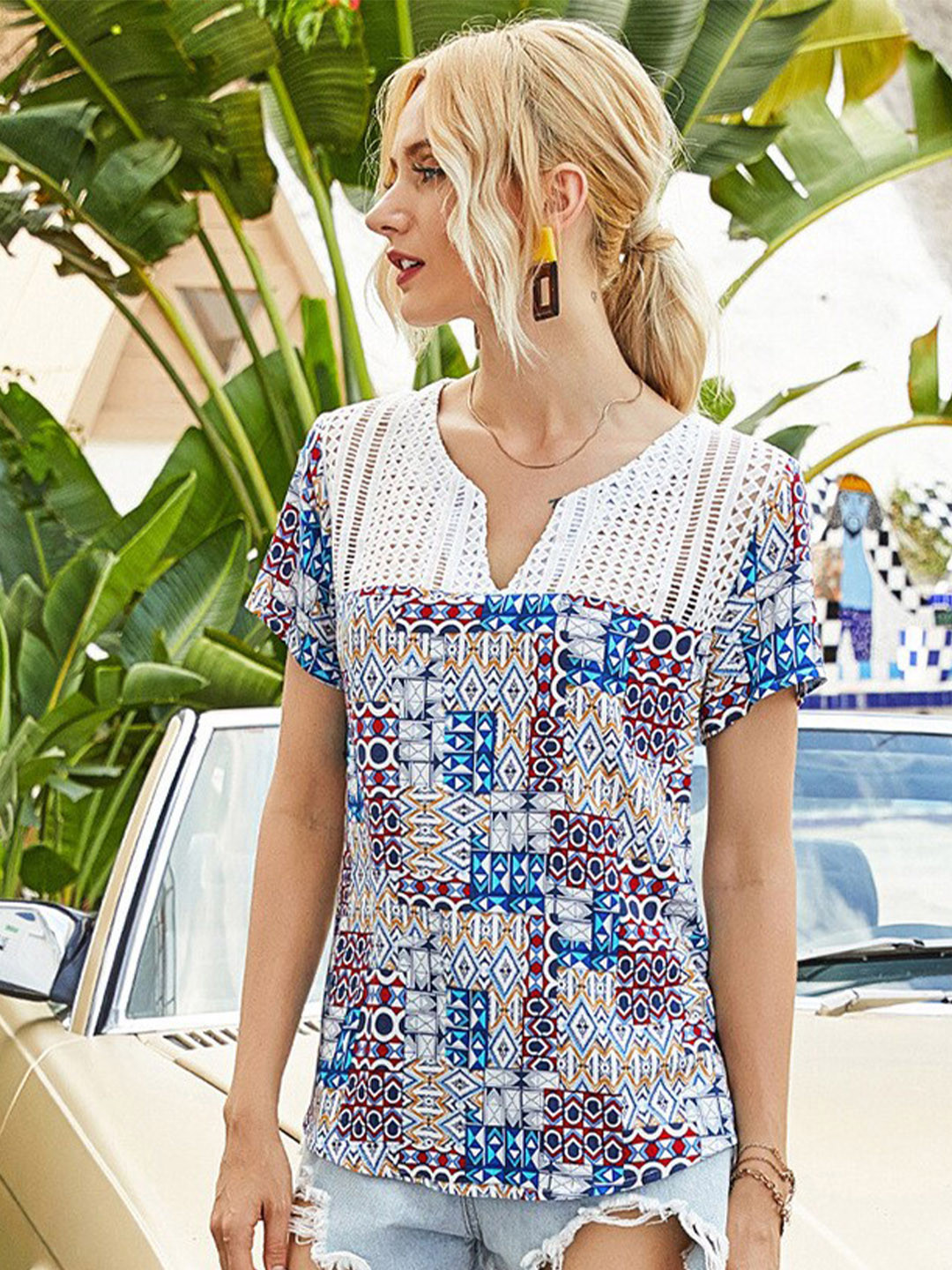 

BoStreet Blue & White Geometric Printed Top