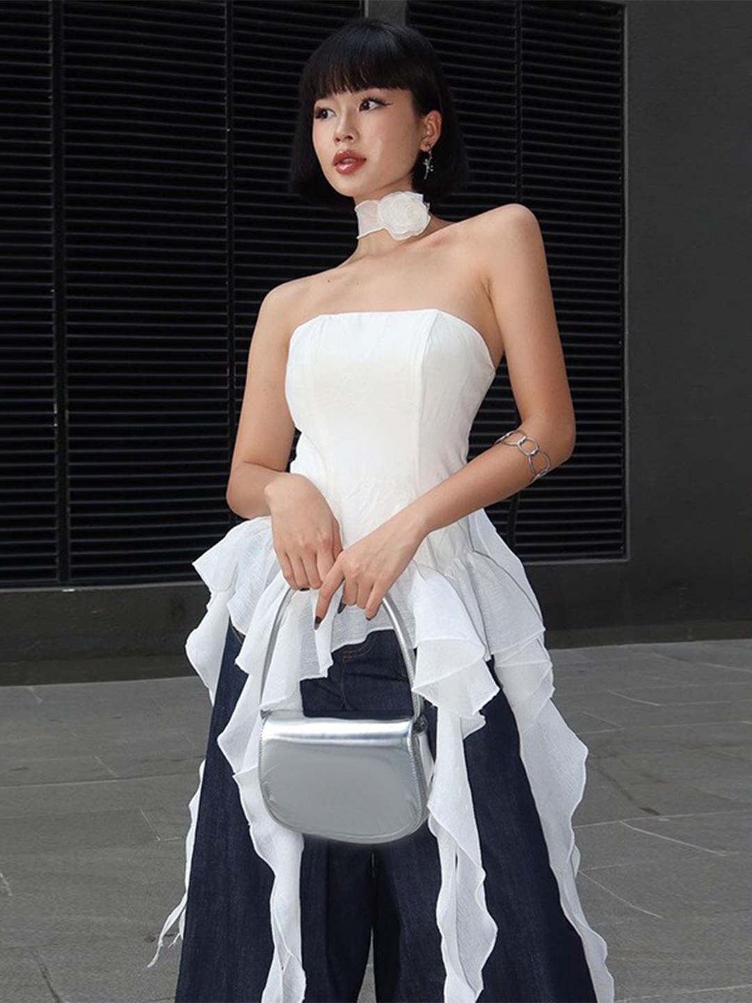 

BoStreet White Strapless Fringed Tube Top