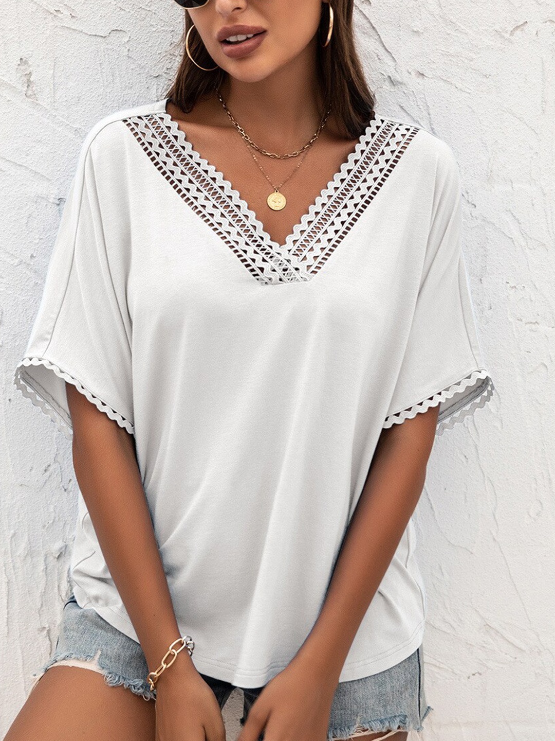

BoStreet White V-Neck Kimono Sleeves Top