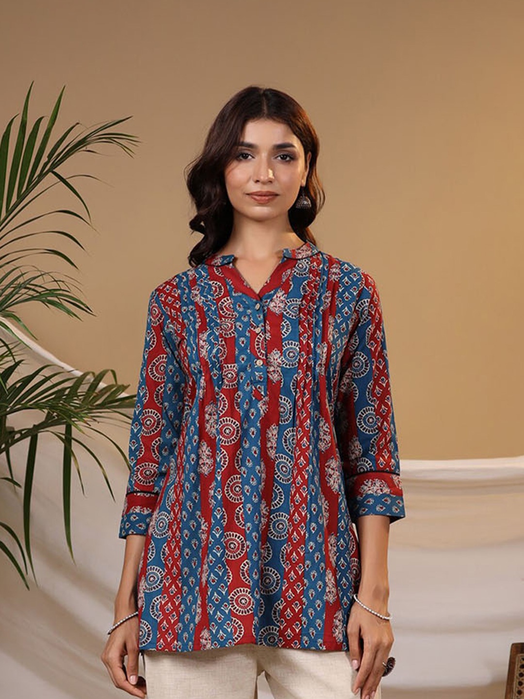 

Rain & Rainbow Ethnic Motifs Printed Pure Cotton Panelled Kurti, Maroon