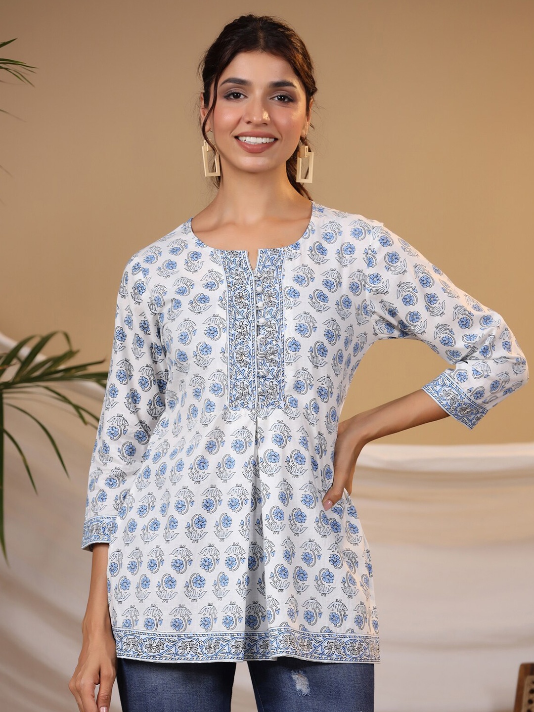 

Rain & Rainbow Floral Printed Pure Cotton A-Line Kurti, White