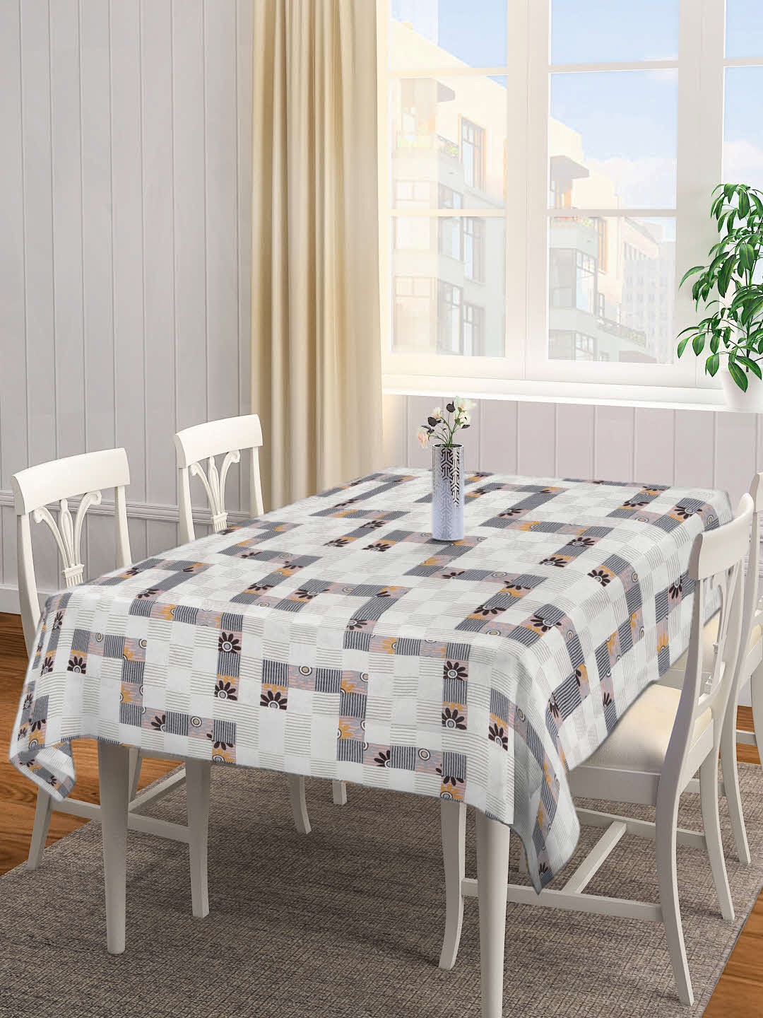 KLOTTHE White & Black Geometric Printed 6 Seater Cotton Blend Table Cover
