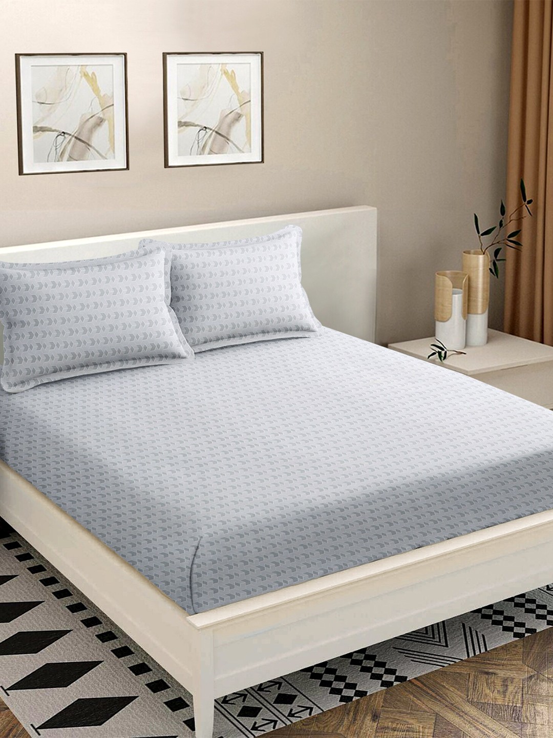 

MODEFE Grey Geometric 180 TC Cotton Queen Bedsheet With 2 Pillow Covers