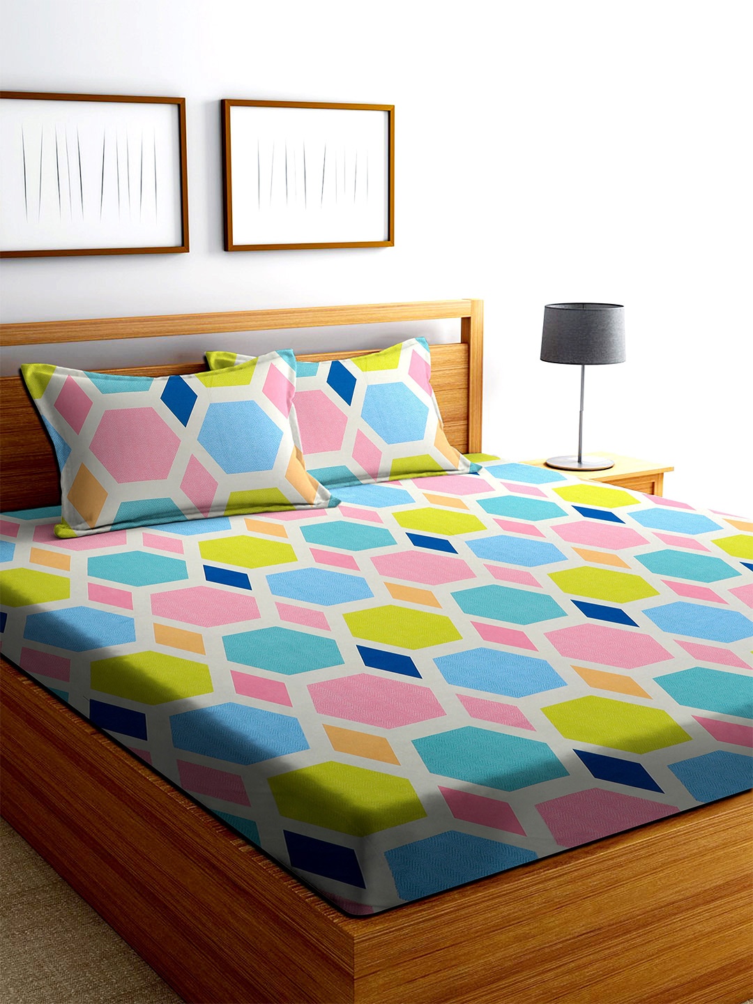 

MODEFE Blue & Pink Geometric Cotton 180 TC Queen Bedsheet With 2 Pillow Covers