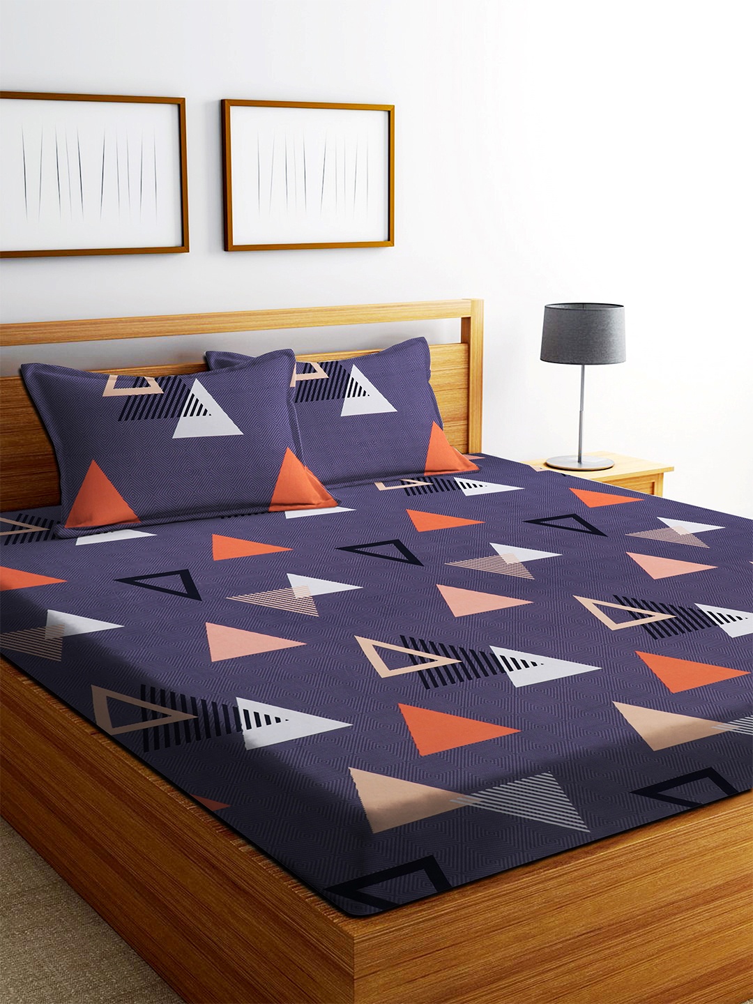 

MODEFE Blue & Orange Geometric 180 TC Cotton Queen Bedsheet with 2 Pillow Covers