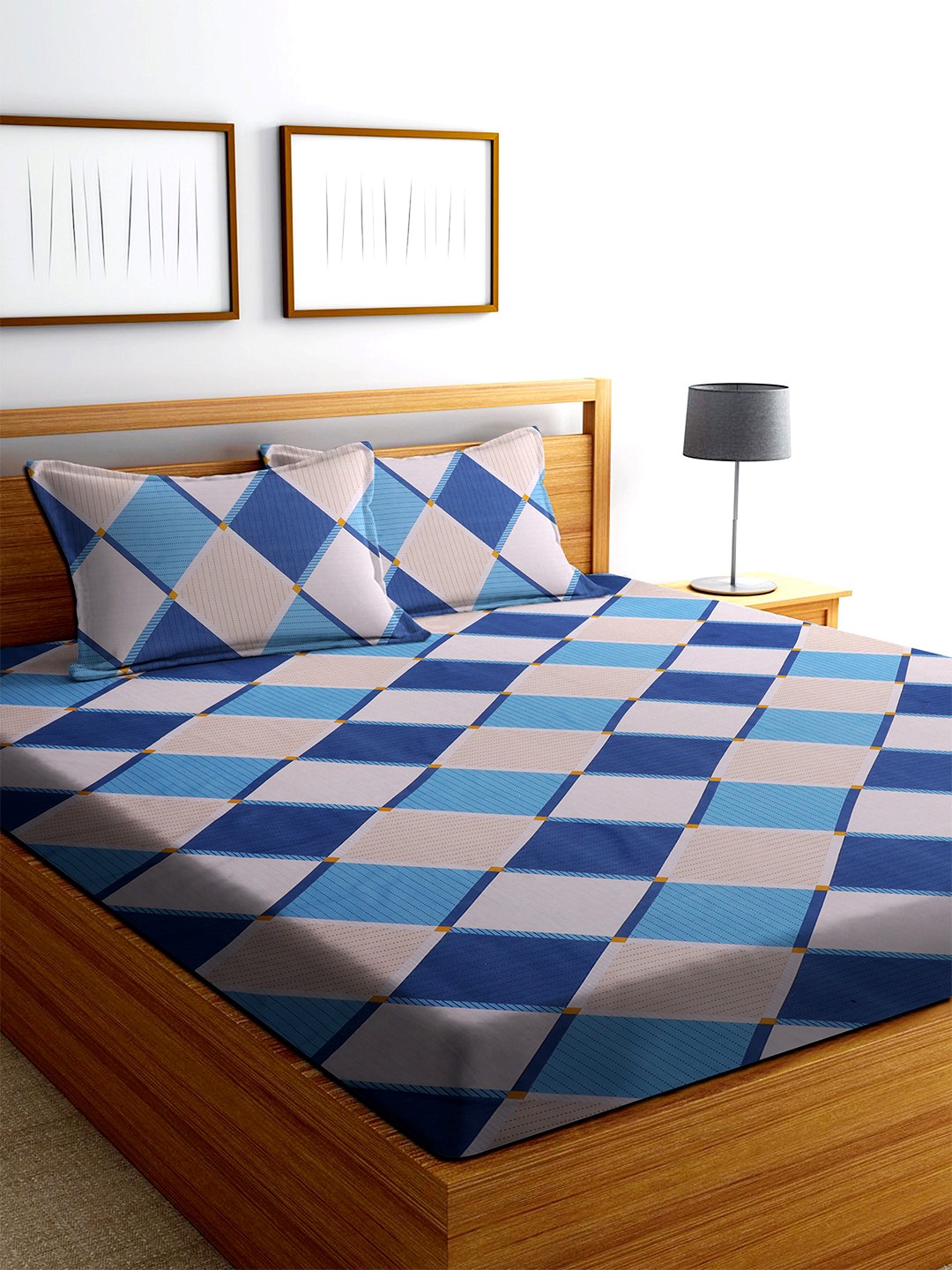 

MODEFE Navy Blue & Brown Geometric Cotton 180 TC Queen Bedsheet With 2 Pillow Covers