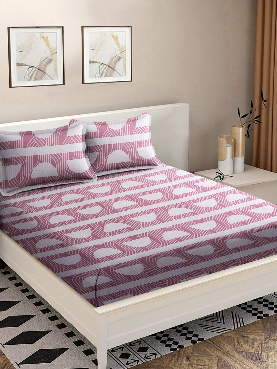 

MODEFE Peach-Coloured & White 180 TC Cotton Queen Bedsheet with 2 Pillow Covers