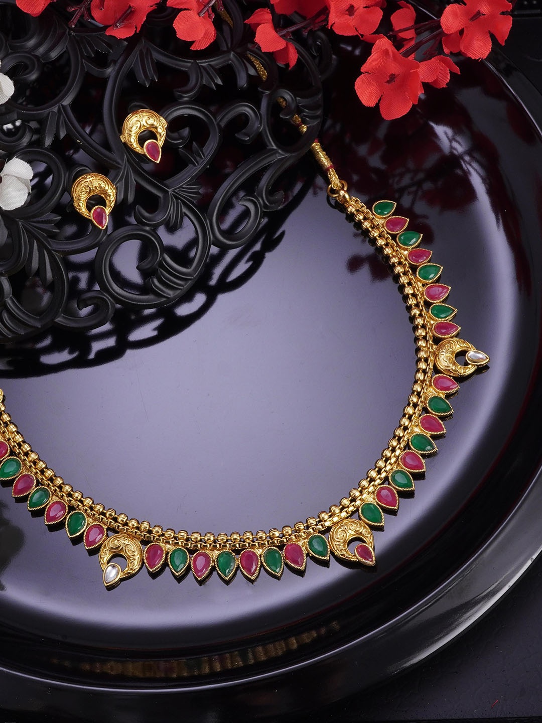 

LAFORWORD Gold-Plated Studded Jewellery Set