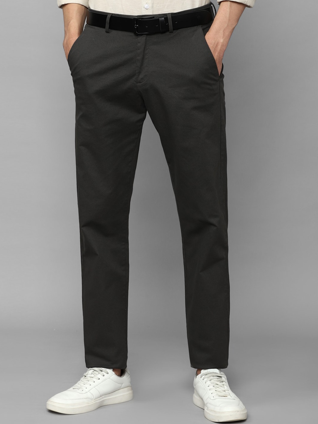 

Allen Solly Men Regular Fit Mid-Rise Trousers, Black