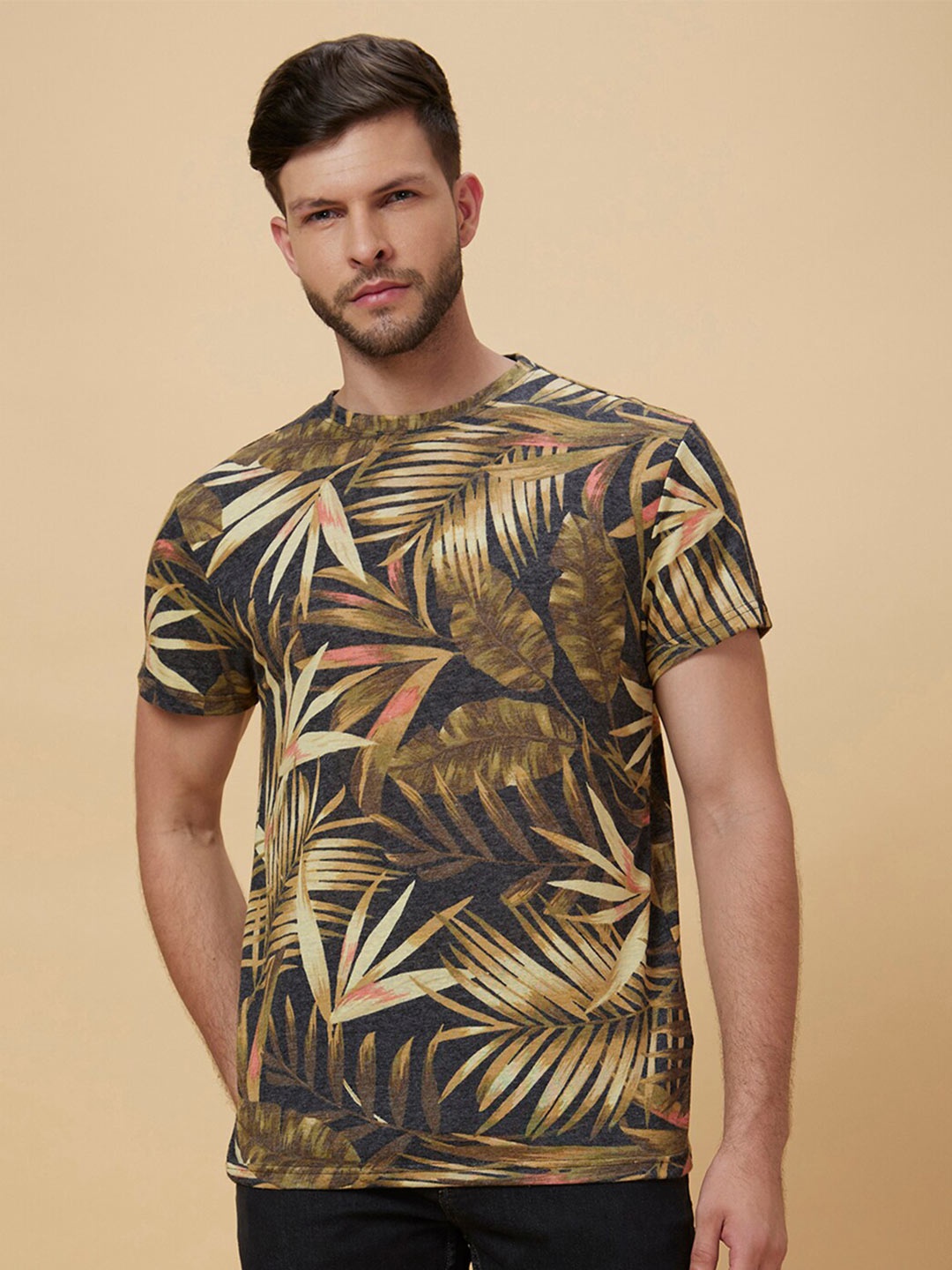 

Globus Men Black & Beige Tropical Printed Pure Cotton T-shirt