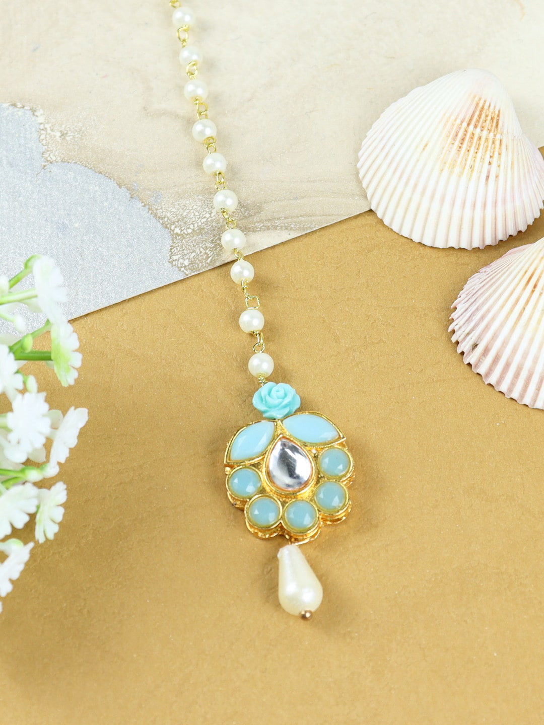 

Asthetika Kids Girls Gold-Plated Stone-Studded Maangtikka