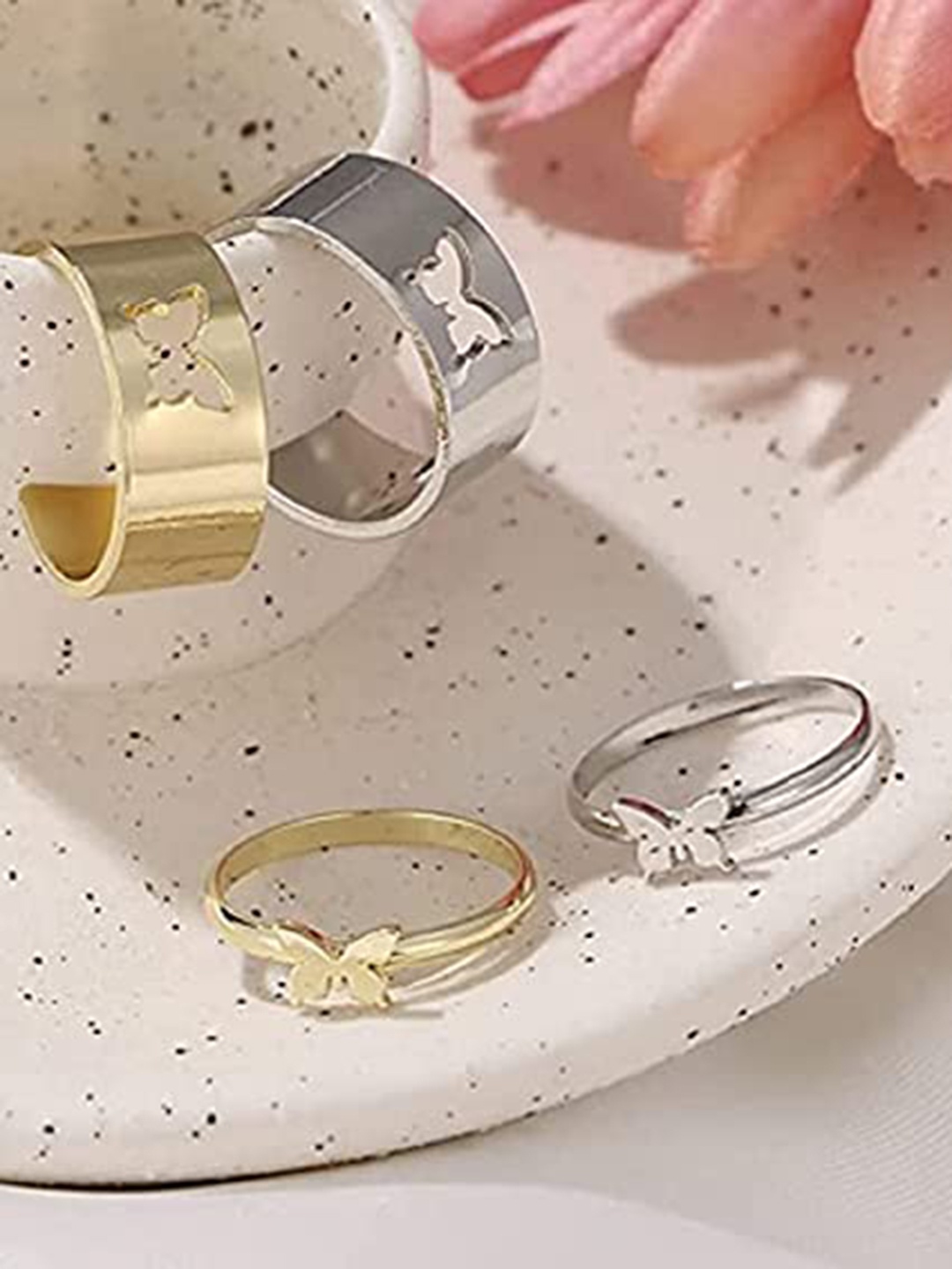 

MEENAZ Pack Of 4 Silver Gold-Plated & Butterfly Shaped Couple Finger Ring