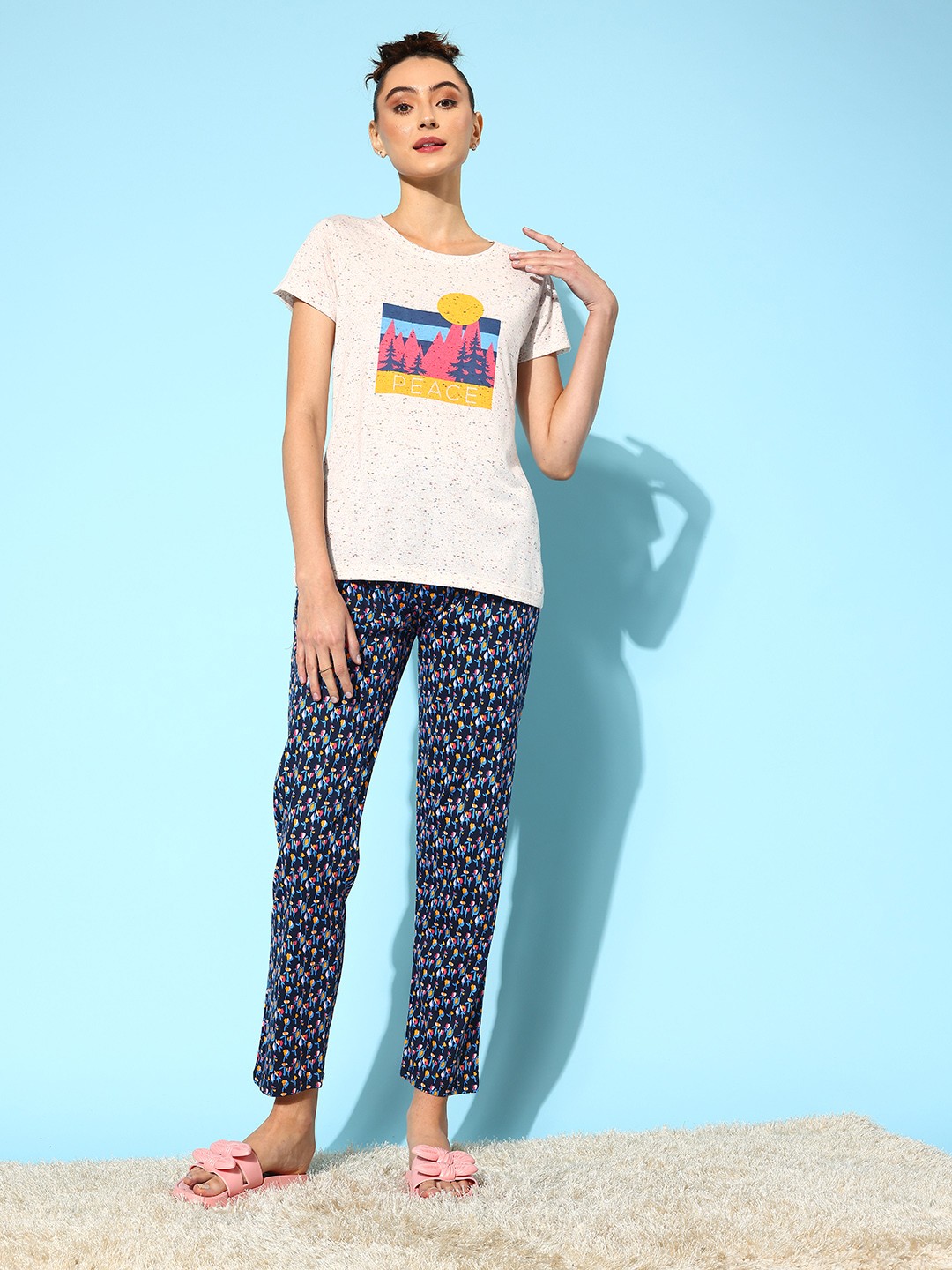 

ETC Women Graphic Printed Night suit, Off white
