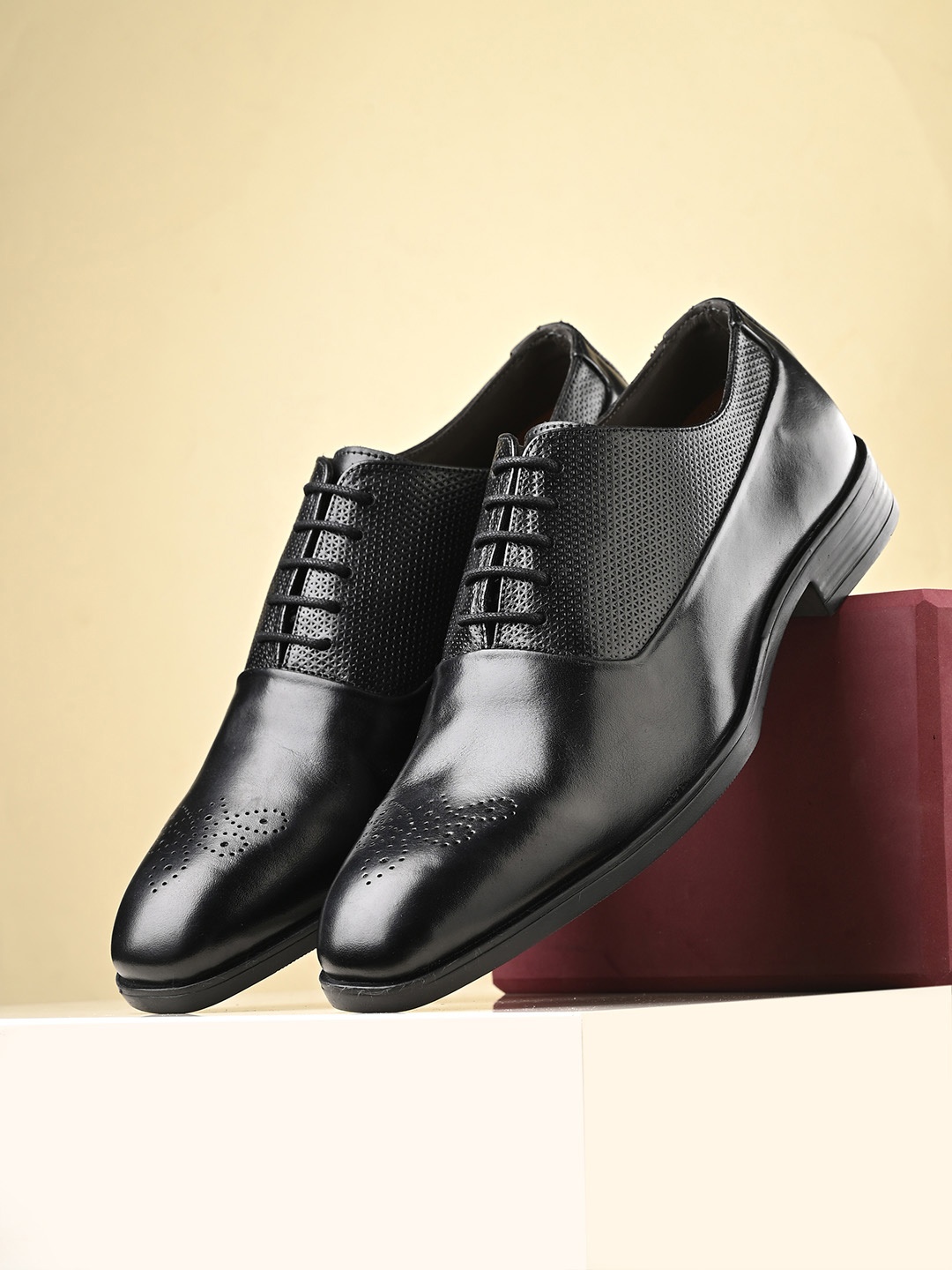 San Frissco Men Genuine Leather Lace-Up Formal Oxfords, Black
