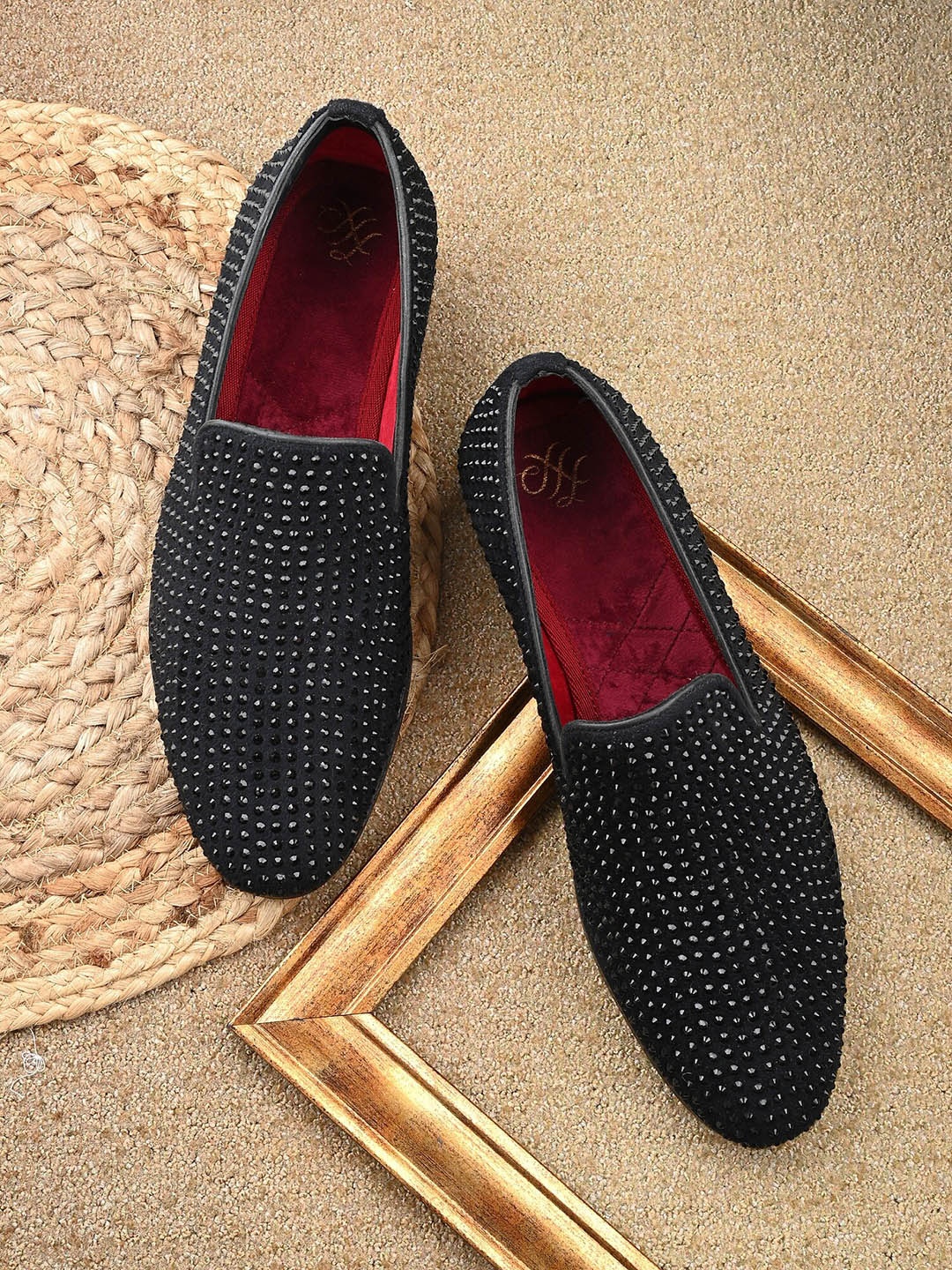 

House of Pataudi Men Embellished Velvet Comfort Fit Formal Loafers, Black