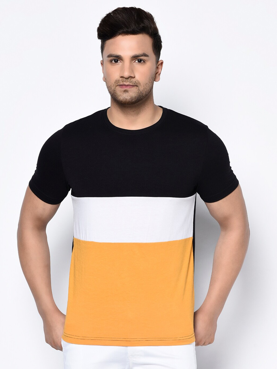 

GLITO Men Colourblocked Cotton T-shirt, Black