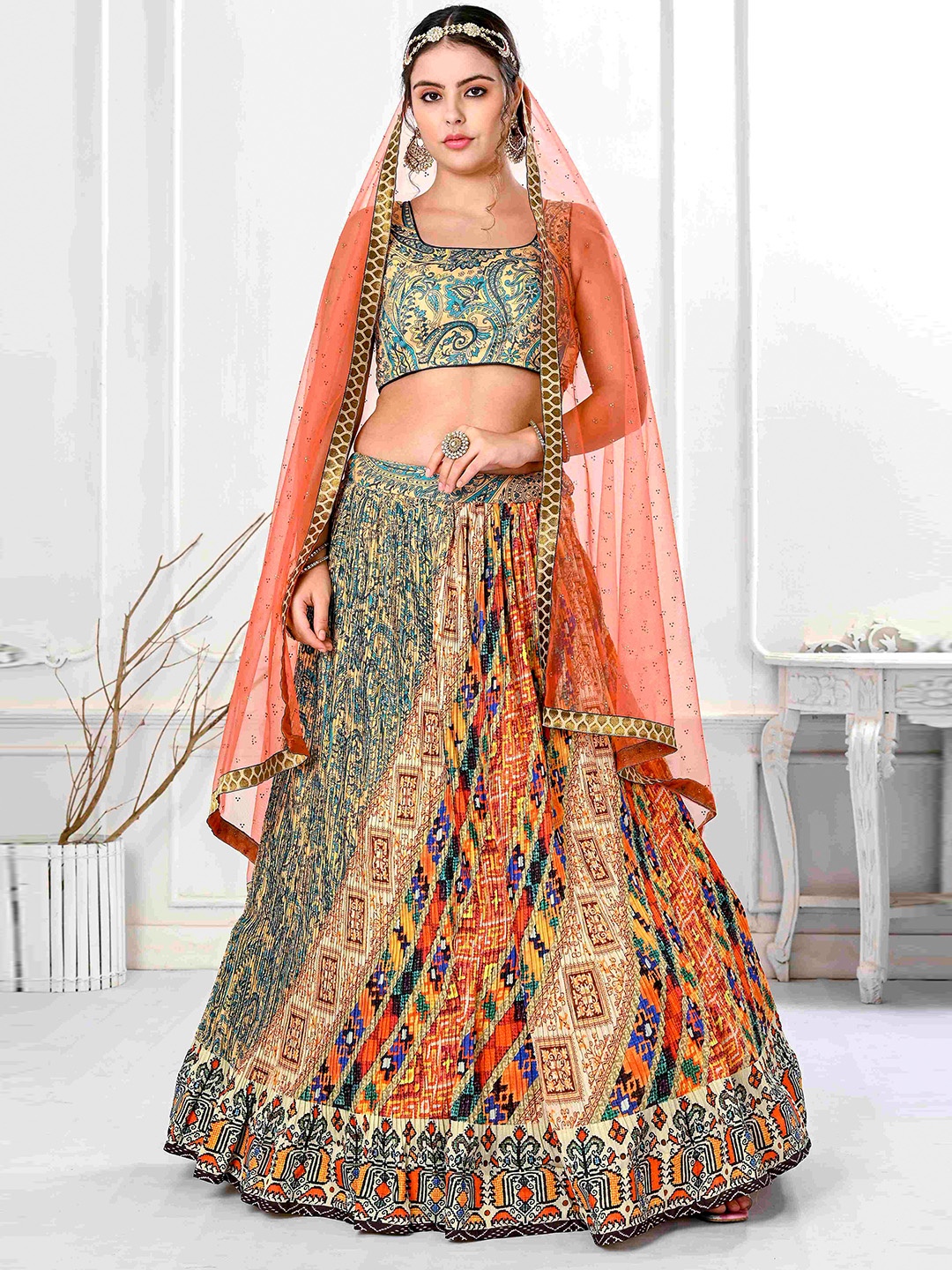 

SAPTRANGI Abstract Printed Semi-Stitched Lehenga & Unstitched Blouse With Dupatta, Green