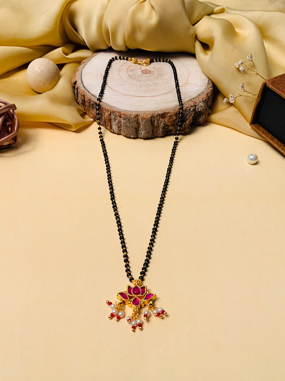 

ABDESIGNS Gold-Plated Studded Mangalsutra