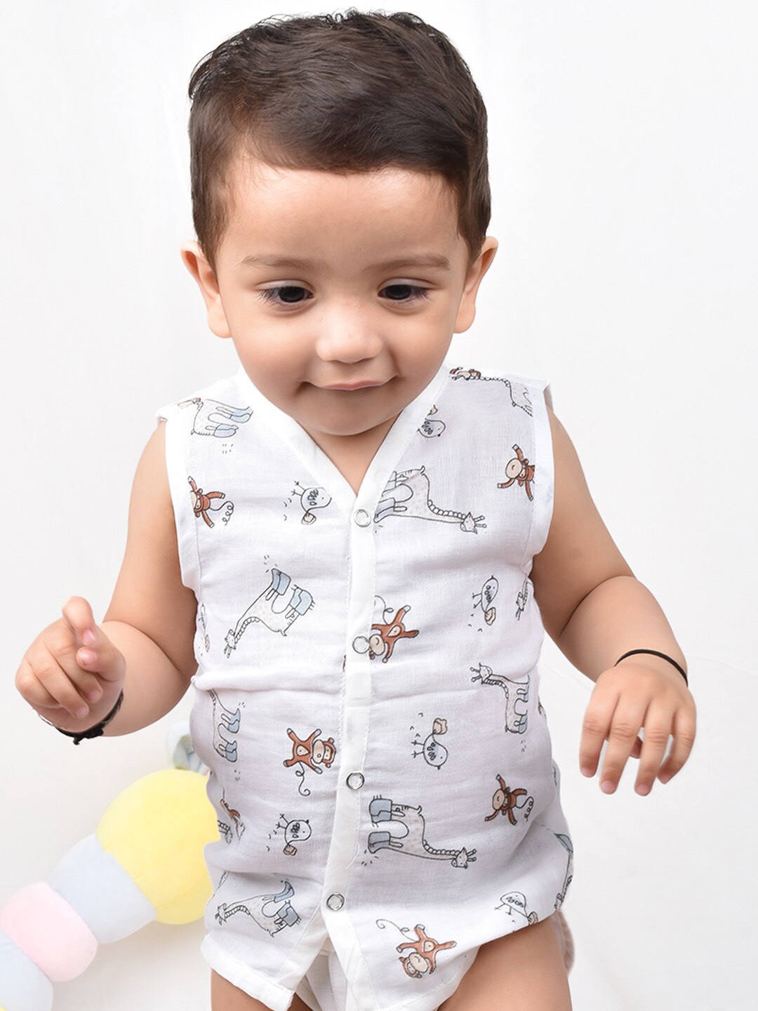 

Moms Home Infants Hand Block Printed Organic Cotton Jhabla With Nappy, White