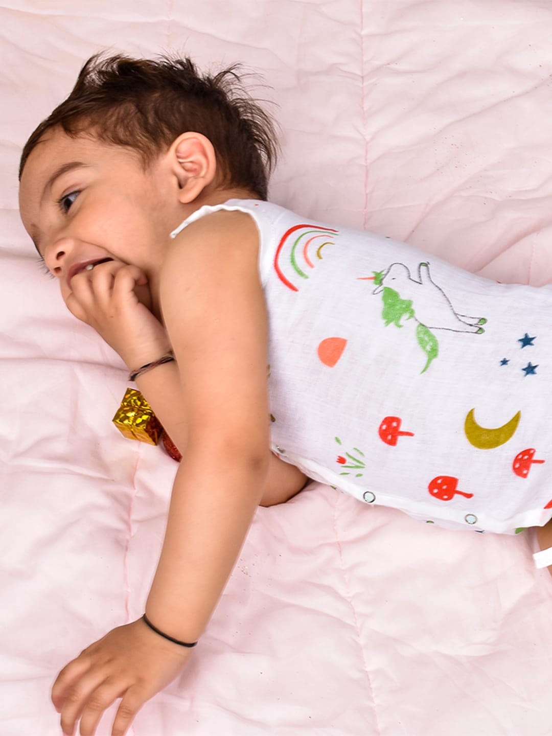 

Moms Home Infants Printed Breathable Organic Cotton Jhabla With Nappy, White