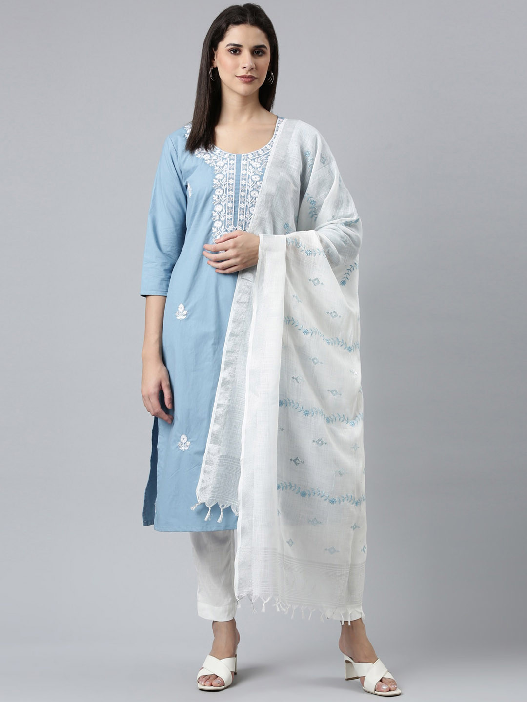

FLAVIDO Embroidered Thread Work Pure Cotton Regular Kurta with Trousers & Dupatta, Blue