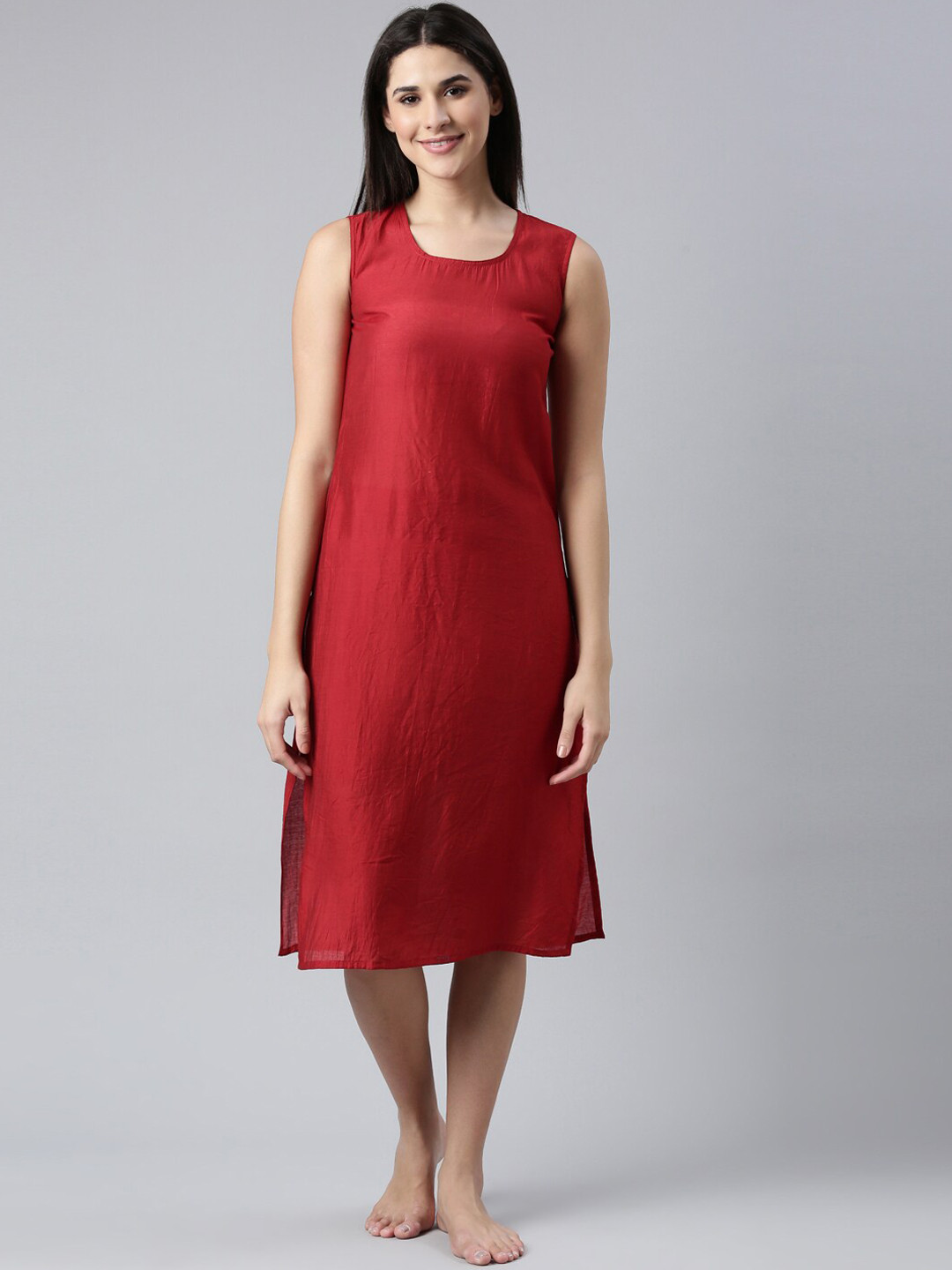 

FLAVIDO Polyester Knee Length Slip, Red