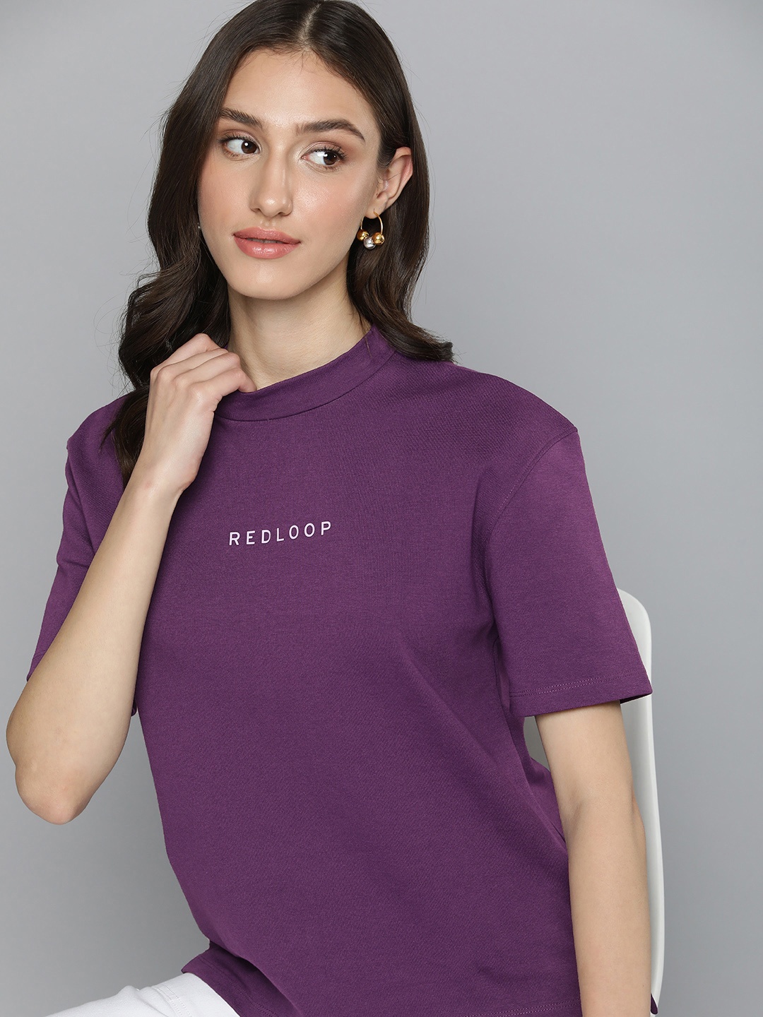 

Levis Round Neck T-Shirt, Purple