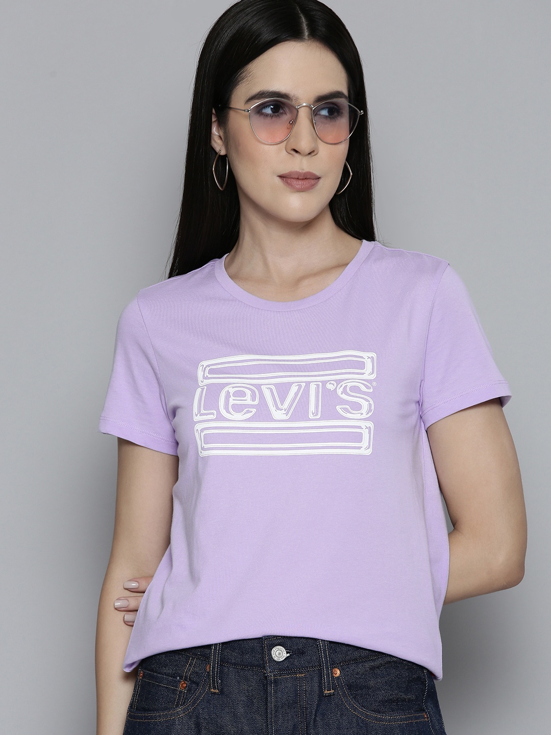 

Levis Women Brand Logo Printed Pure Cotton T-shirt, Lavender
