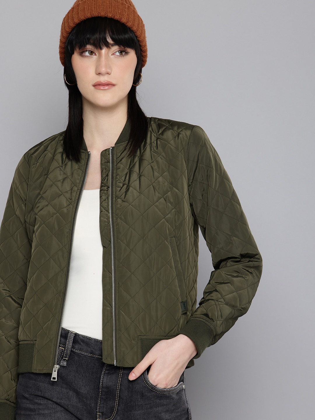 

Levis Solid Bomber Jacket, Olive