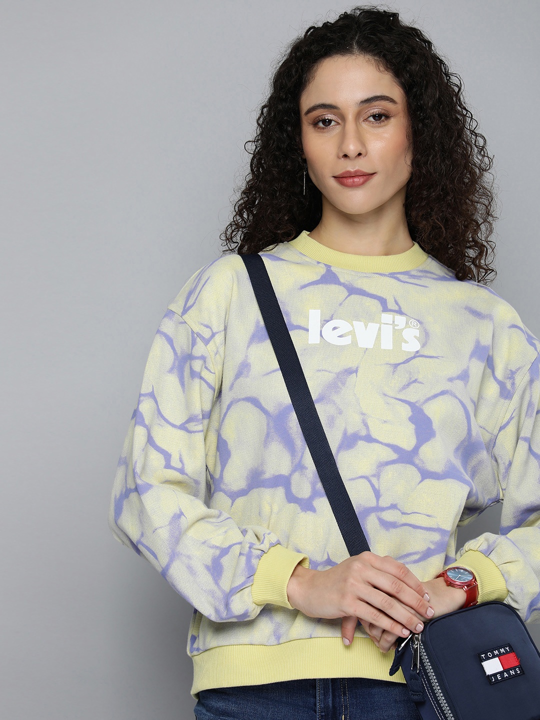 

Levis Abstract & Brand Logo Printed Sweatshirt, Yellow