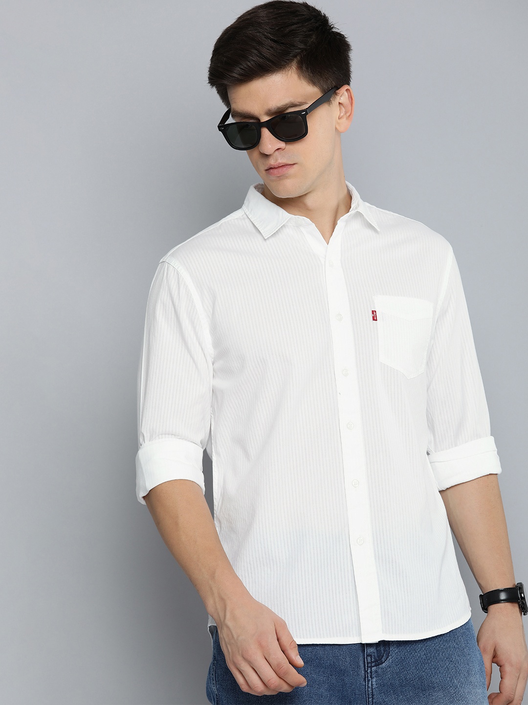 

Levis Pure Cotton Slim Fit Full Sleeves Vertical Striped Casual Shirt, White