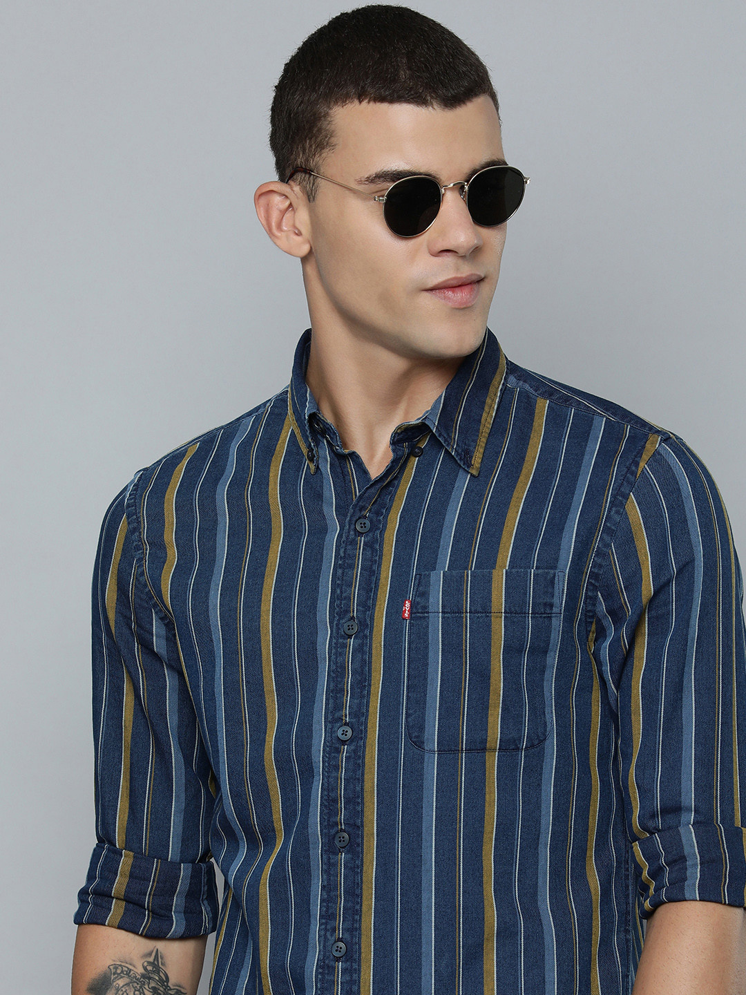 

Levis Washed Slim Fit Pure Cotton Striped Chambray Casual Shirt, Blue