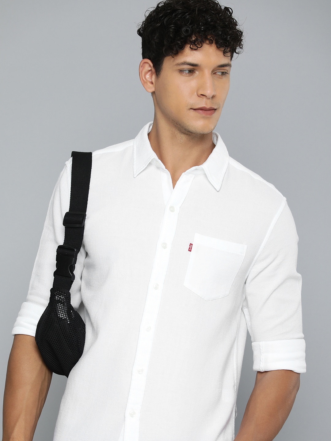 

Levis Pure Cotton Self Design Textured Slim Fit Opaque Casual Shirt, White