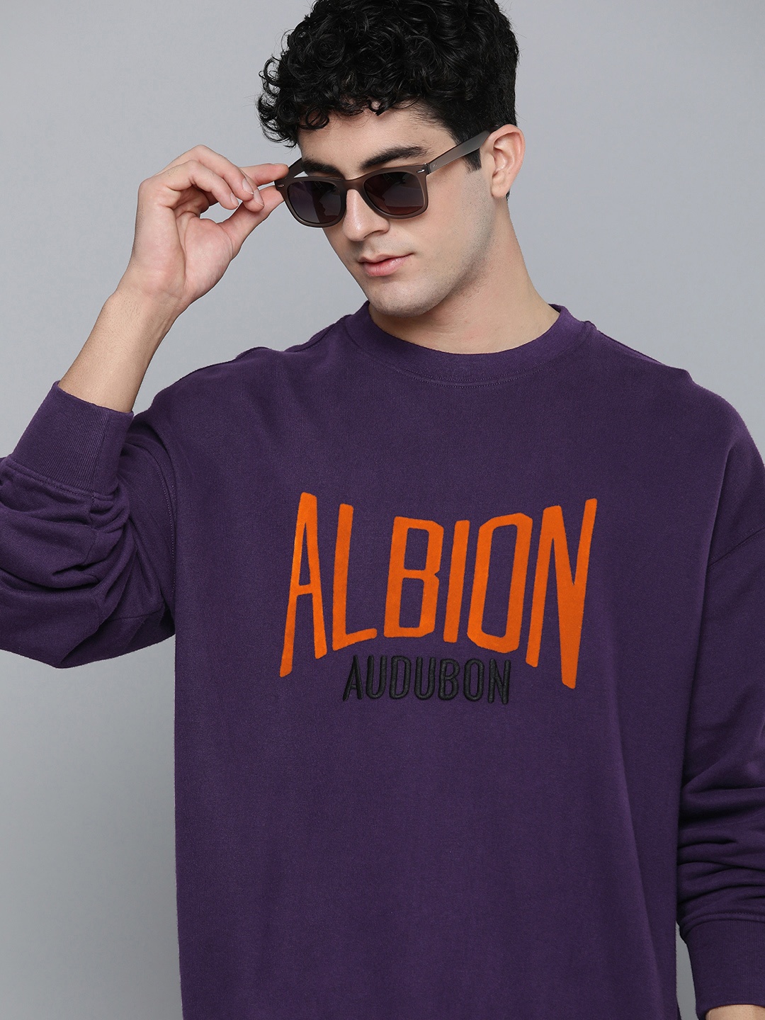 

Levis Men Printed Hooded Sweatshirt, Purple
