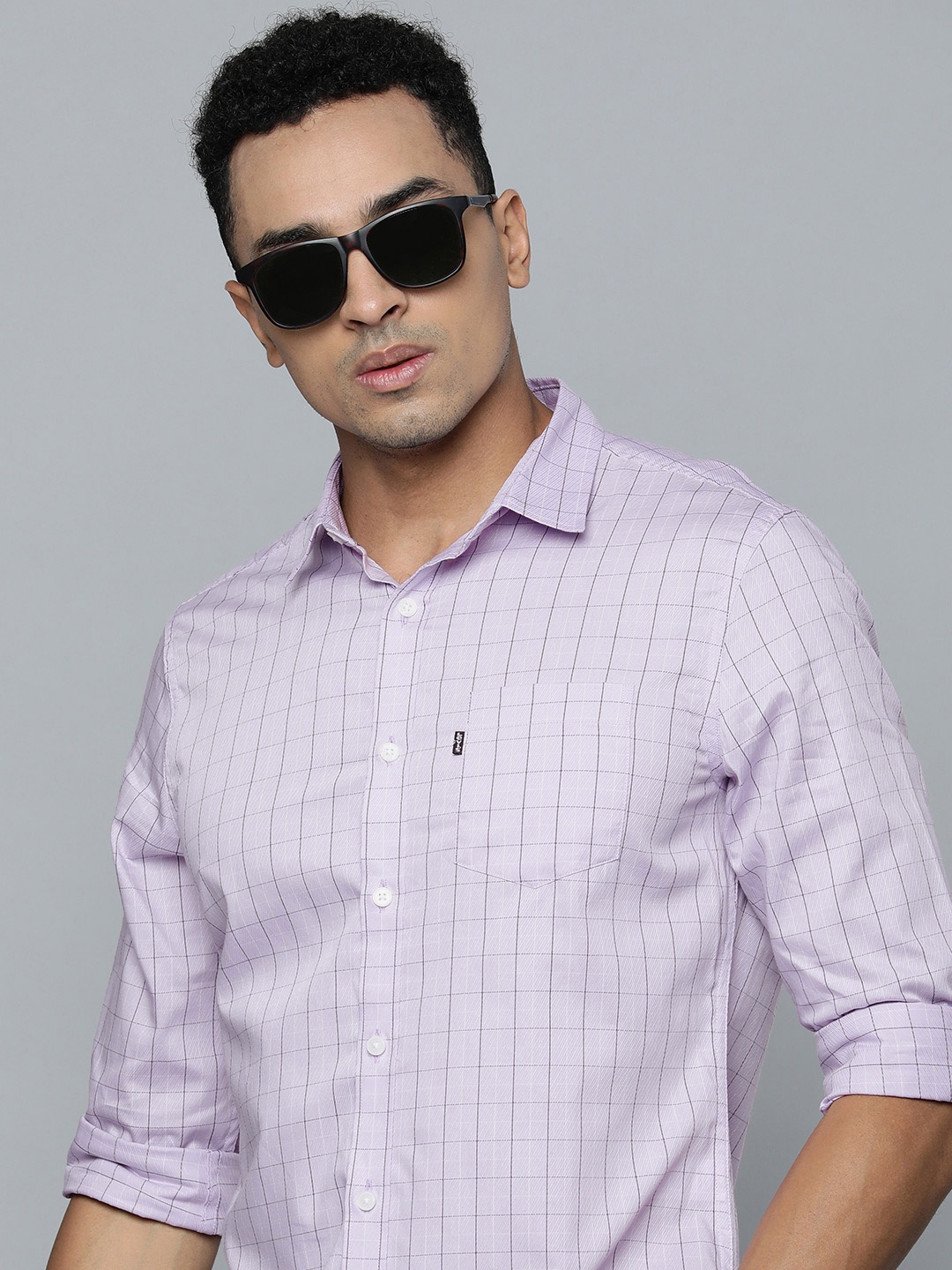 

Levis Slim Fit Checked Pure Cotton Casual Shirt, Purple