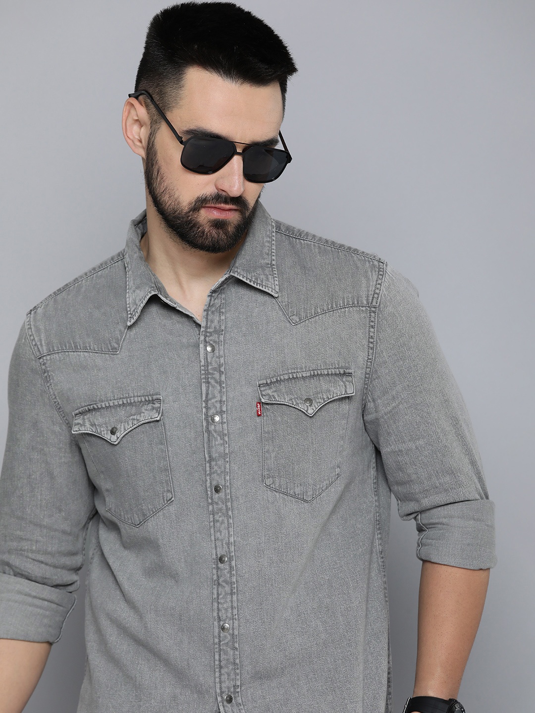 

Levis Pure Cotton Slim Fit Full Sleeves Casual Shirt, Grey