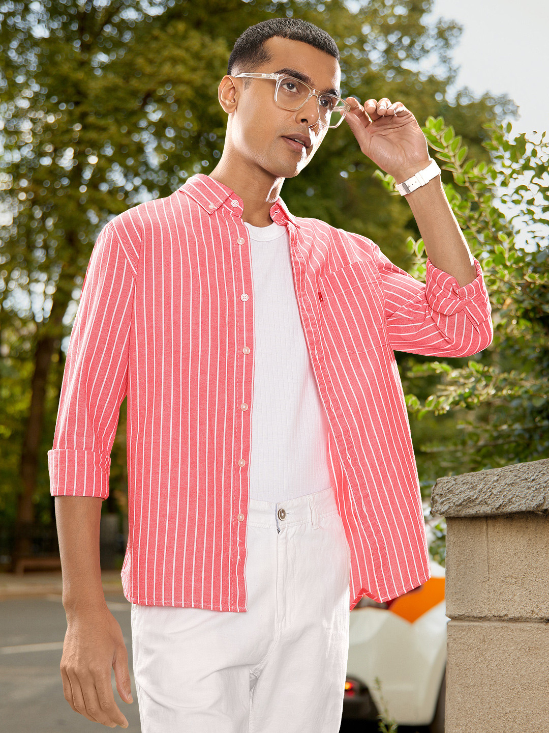 

Levis Slim Fit Opaque Striped Pure Cotton Casual Shirt, Red