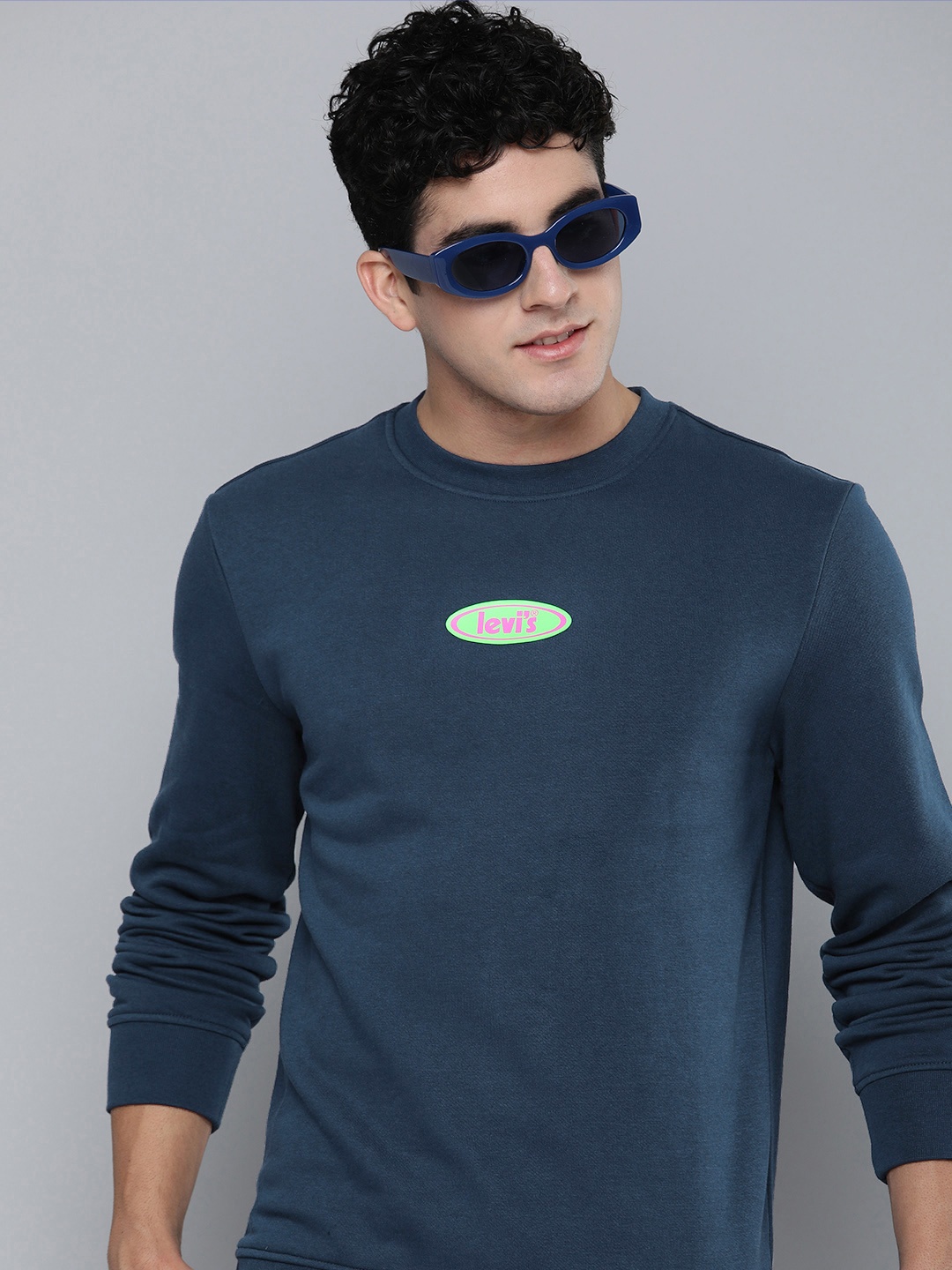 

Levis Brand Logo Printed Pullover Sweatshirt, Navy blue