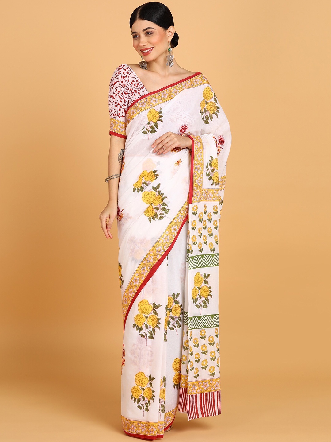 

BLOCKS OF INDIA Floral Printed Pure Cotton Block Print Saree, White